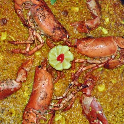 Arroz con bogavante tipo paella Arroz con bogavante tipo paella
