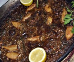 Arroz con chipirones y ajetes Arroz con chipirones y ajetes