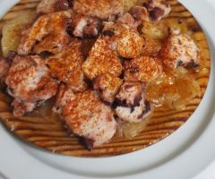 Pulpo con cachelos Pulpo con cachelos
